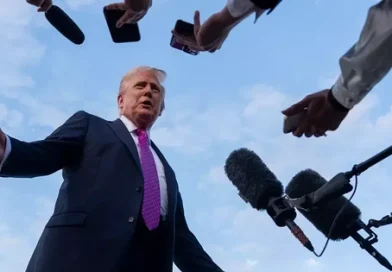 Tổng thống Donald Trump ra “tối hậu thư” đối với EU về việc trừng phạt Nga
