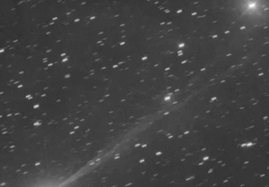 NASA công bố ảnh cận cảnh sao chổi hiếm gặp, bác tin đồn về người ngoài hành tinh