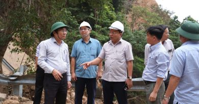 Đèo Khánh Lê có 42 điểm sạt lở, hơn 104.000 m³ đất đá tràn xuống đường