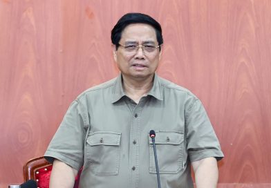 Thủ tướng: ‘Thần tốc tái thiết vùng lũ trước Tết’