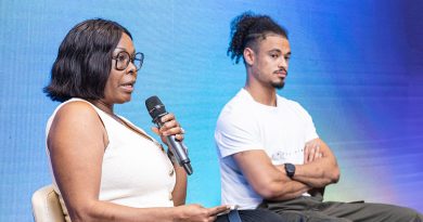 Nỗi đau người mẹ khi con trai cầu thủ cắt bỏ chân vì bệnh não mô cầu