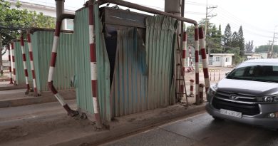 Hiện trạng ba trạm thu phí bỏ hoang, tiềm ẩn nguy hiểm trên quốc lộ 51