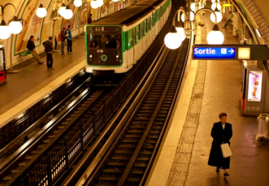 Bí ẩn về sự ra đời hệ thống tàu điện ngầm của Paris