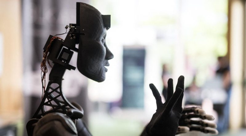 AI chưa thể thay con người, nhưng tạo ra ‘siêu nhân viên’