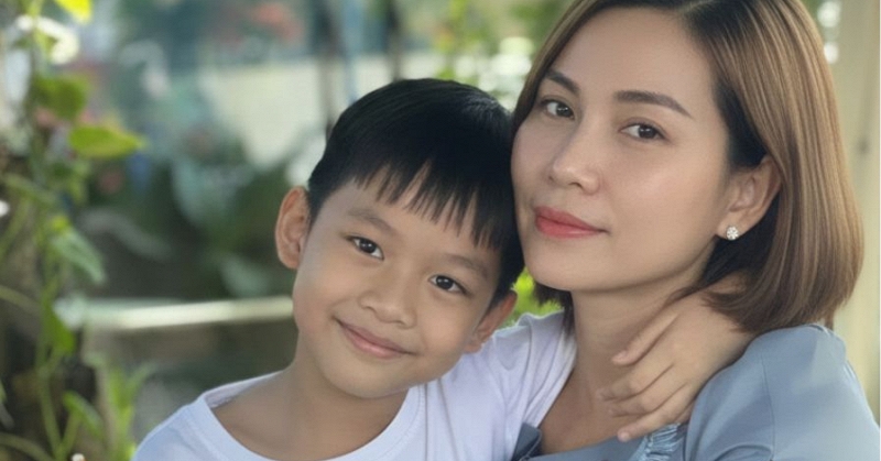 Con nói: “Mẹ ơi, nhà các bạn giàu quá. Nhiều bạn mang theo iPhone, iPad" – Câu trả lời đi ngược số đông của bà mẹ TP.HCM