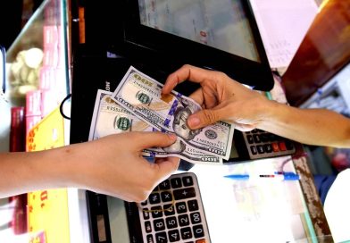 Siết mua, bán ngoại tệ trái phép