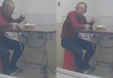 Xem camera nhà đêm giao thừa, con gái bật khóc khi thấy bố vẫn bày hai bộ bát đũa