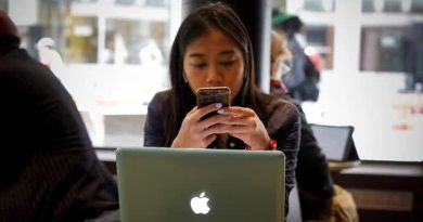 Hiệu quả chương trình thay thế sách giáo khoa bằng laptop của Mỹ ra sao?