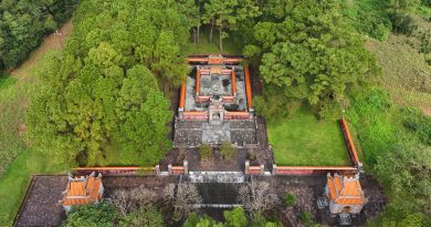 Khu lăng mộ cha đẻ của ba vua triều Nguyễn