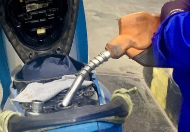 Giá xăng dầu đồng loạt giảm mạnh, có loại giảm gần 8.000 đồng/lít