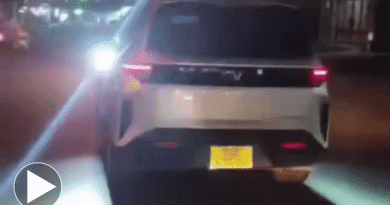 Tài xế taxi lắp thêm hai đèn gây lóa mắt người đi đường bị CSGT xử phạt