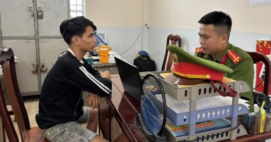 Đi nhậu ở chòi tôm của bạn về thì bị chém