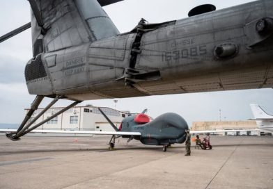 Ông Trump tức tối, nói đồng minh ‘tự đi mà lấy dầu’