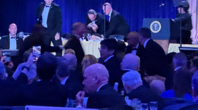 Toàn cảnh vụ nổ súng tại bữa tiệc của Tổng thống Trump