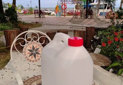 Mới cho con về quê 2 ngày, nhìn ảnh ông cháu check-in mà tôi hết hồn, muốn lao về đón con ngay lập tức