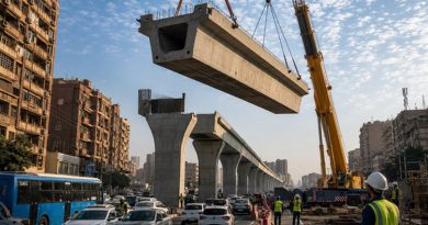Phát hiện nhiều ‘quái vật bê tông’ nặng 100 tấn liên tục xuất hiện giữa thủ đô 10 triệu dân, thực hiện nhiệm vụ nâng đỡ công trình trị giá 5,5 tỷ USD