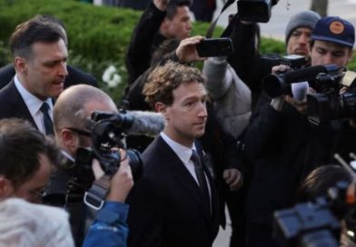 Mark Zuckerberg đối diện khủng hoảng chưa từng có suốt 22 năm, Meta nguy cơ bồi thường ‘khủng’ 1.400 tỷ USD