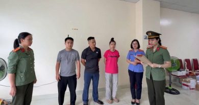 Khám xét khẩn cấp spa, bắt chủ đầu tư Vi Văn Đông, cán bộ tuyển dụng Vũ Thị Hà