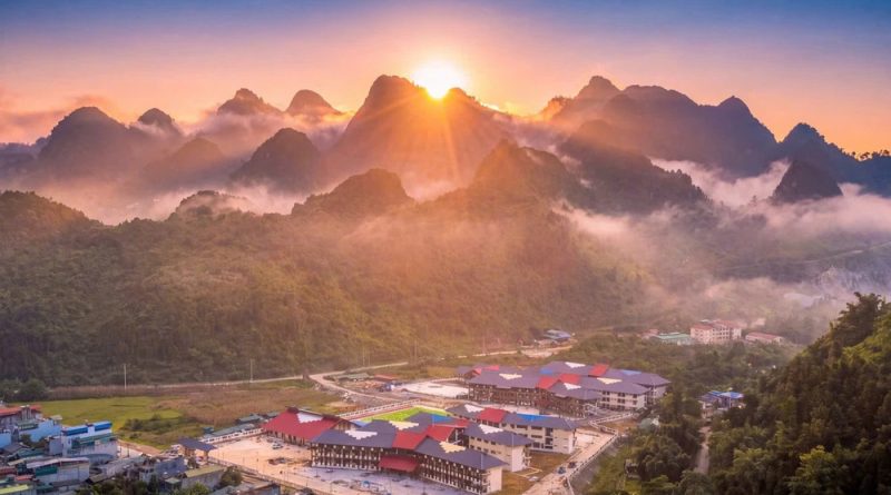 Trường Phổ thông nội trú Tiểu học và THCS Mường Khương – Ngôi trường với những gam màu thổ cẩm