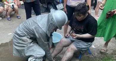 Cháy nhà ở Hà Nội, hai người được giải cứu