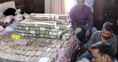 Đột kích nhà riêng người đàn ông bị cáo buộc lừa 160 tỷ đồng, thu giữ 14 kg vàng, 294 kg bạc và hơn 46 tỷ đồng tiền mặt