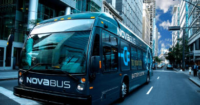 Canada đặt thêm 120 xe buýt điện, VinFast đưa xe đến Mỹ