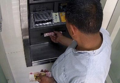 Ra cây ATM chuyển 77,4 triệu đồng vào tài khoản của chính mình, chờ gần 1 ngày vẫn không thấy có biến động số dư