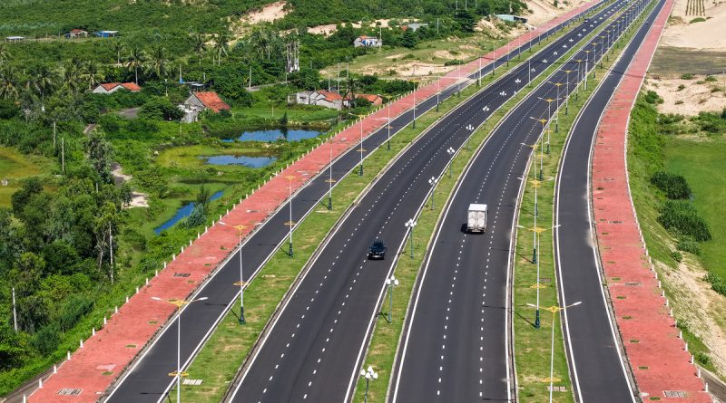 Đại lộ dọc biển Đăk Lăk