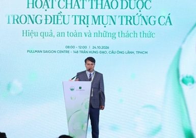 Các bác sĩ da liễu khuyên chúng ta nên chăm da mụn trứng cá như thế nào?